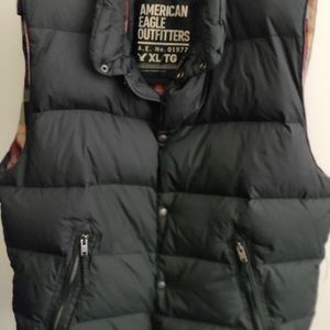 *SOLD*    American Eagle puffy Vest. *SOLD*
